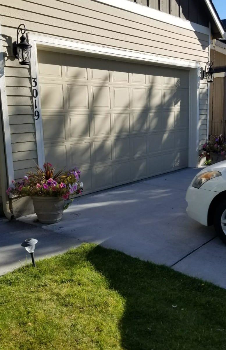 do not lock your dog in your garage